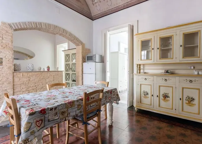 Mavaria Nyaraló Catania